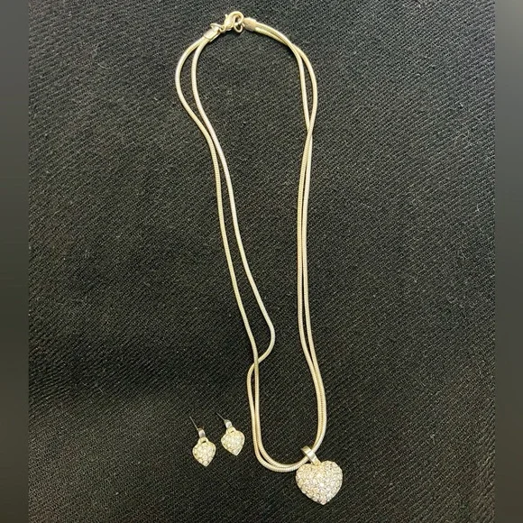 Roman Jewelers Matching Set 💎 Statement Necklace & Earrings - Picture 2 of 2